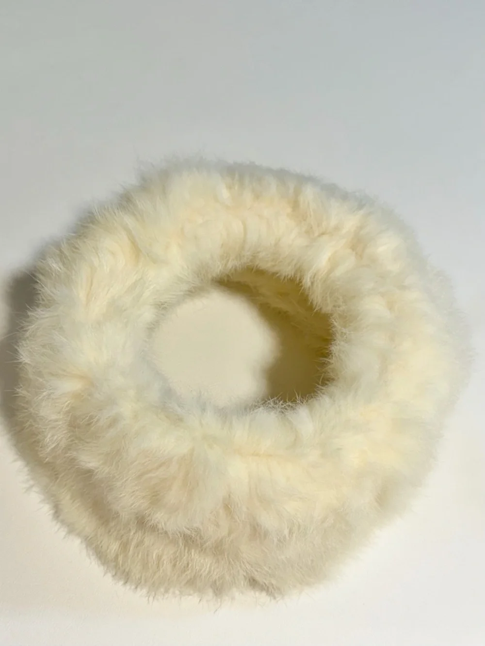 VINTAGE mid century MCM fur hat open center ring winter white 50a 60s - Picture 2 of 7